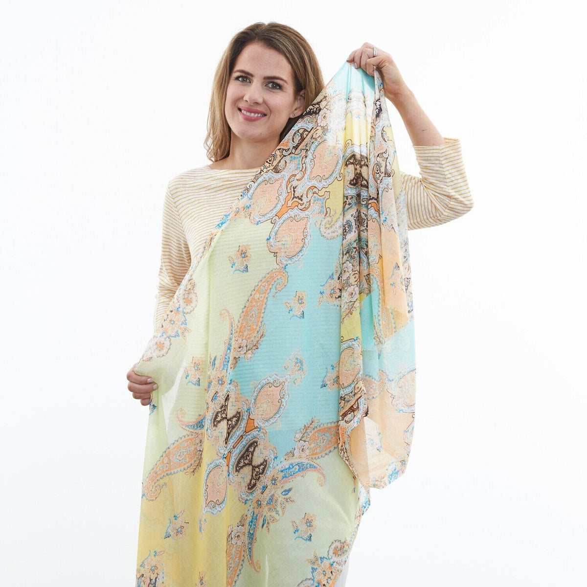 D)Lux Scarves