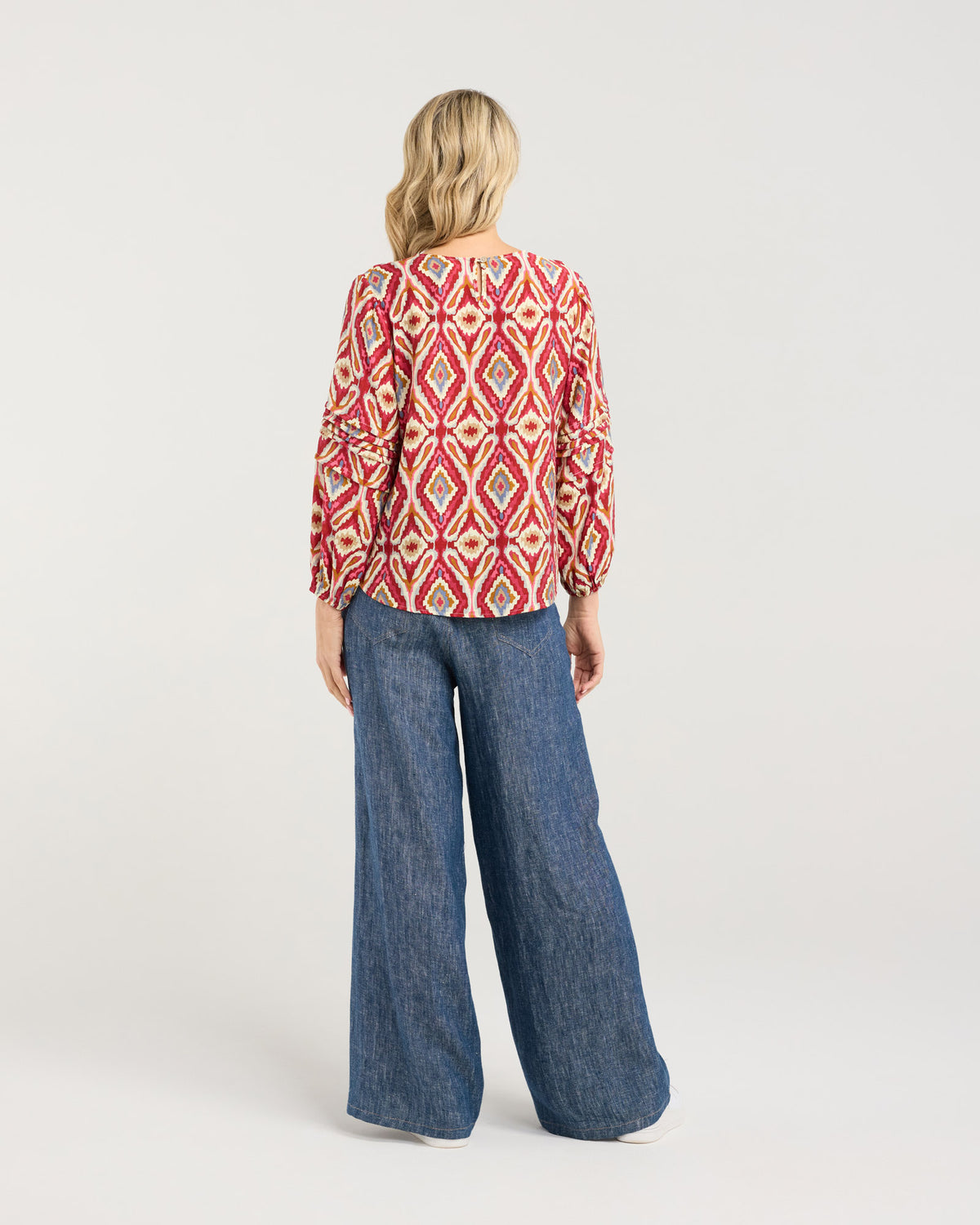 Skylar Pintuck Top