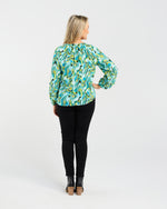 Valerie Top