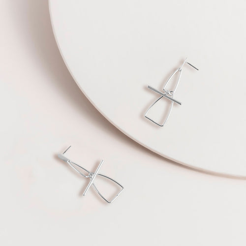 Geometric Drop Post