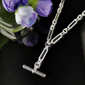 Classic silver necklace from So You! Jewellery with a simple, polished design