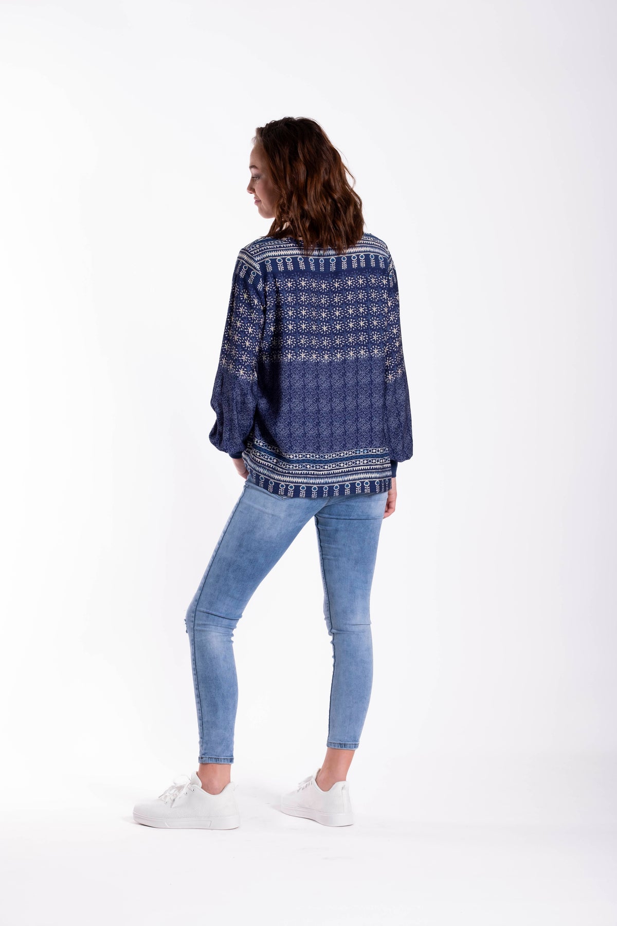 Lattice Tops