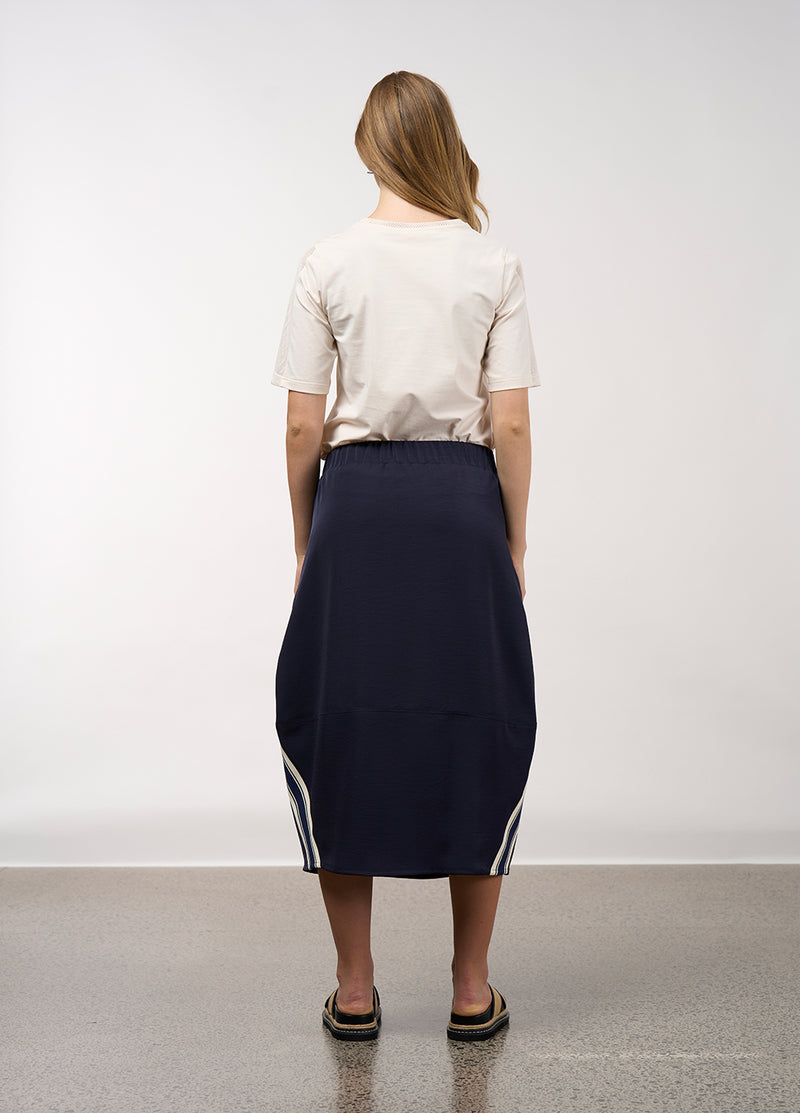 Linear Skirt