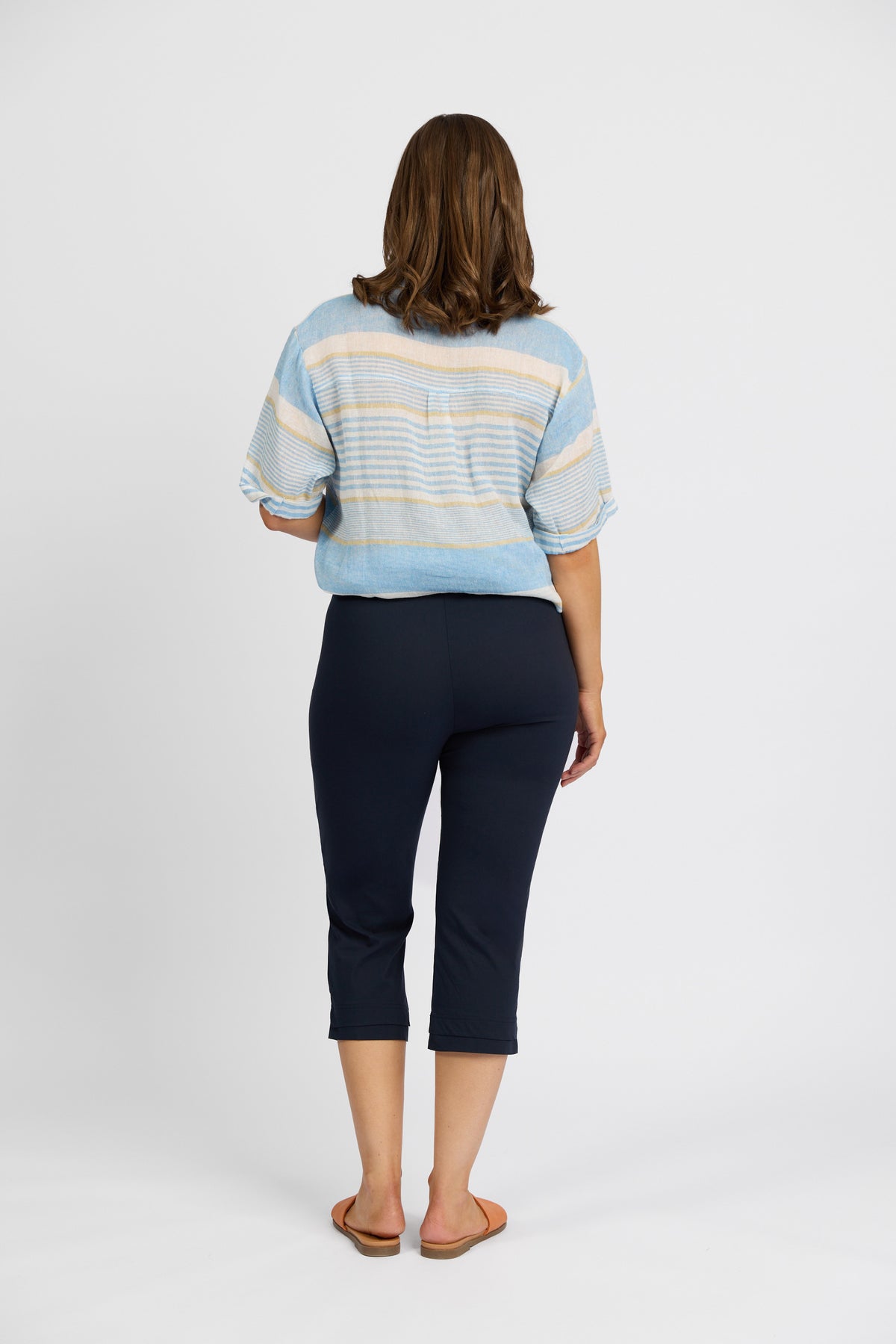 Amora Pull-on