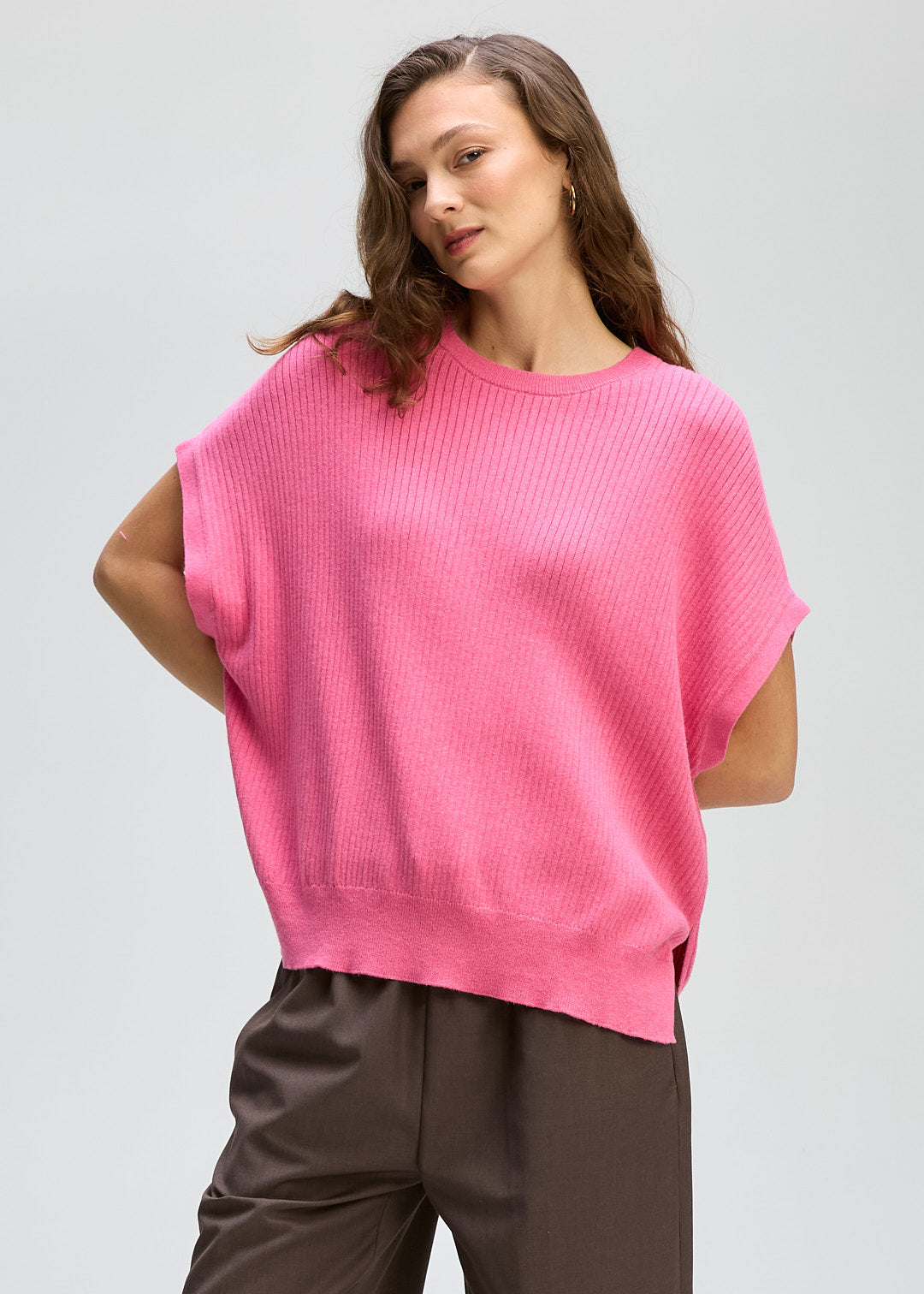 Sleeveless Crew Essential