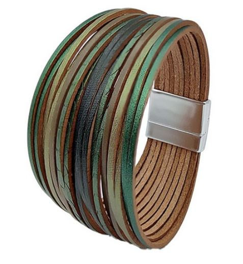 Multi-strand leather bracelet in green, rose gold and gold with intertwined leather strands and a magnetic clasp