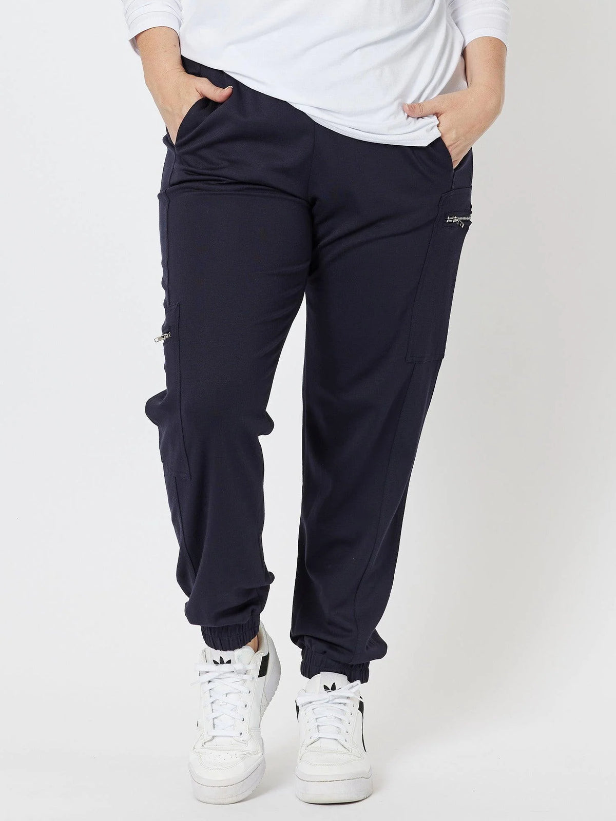 Tracey zip pocket pant