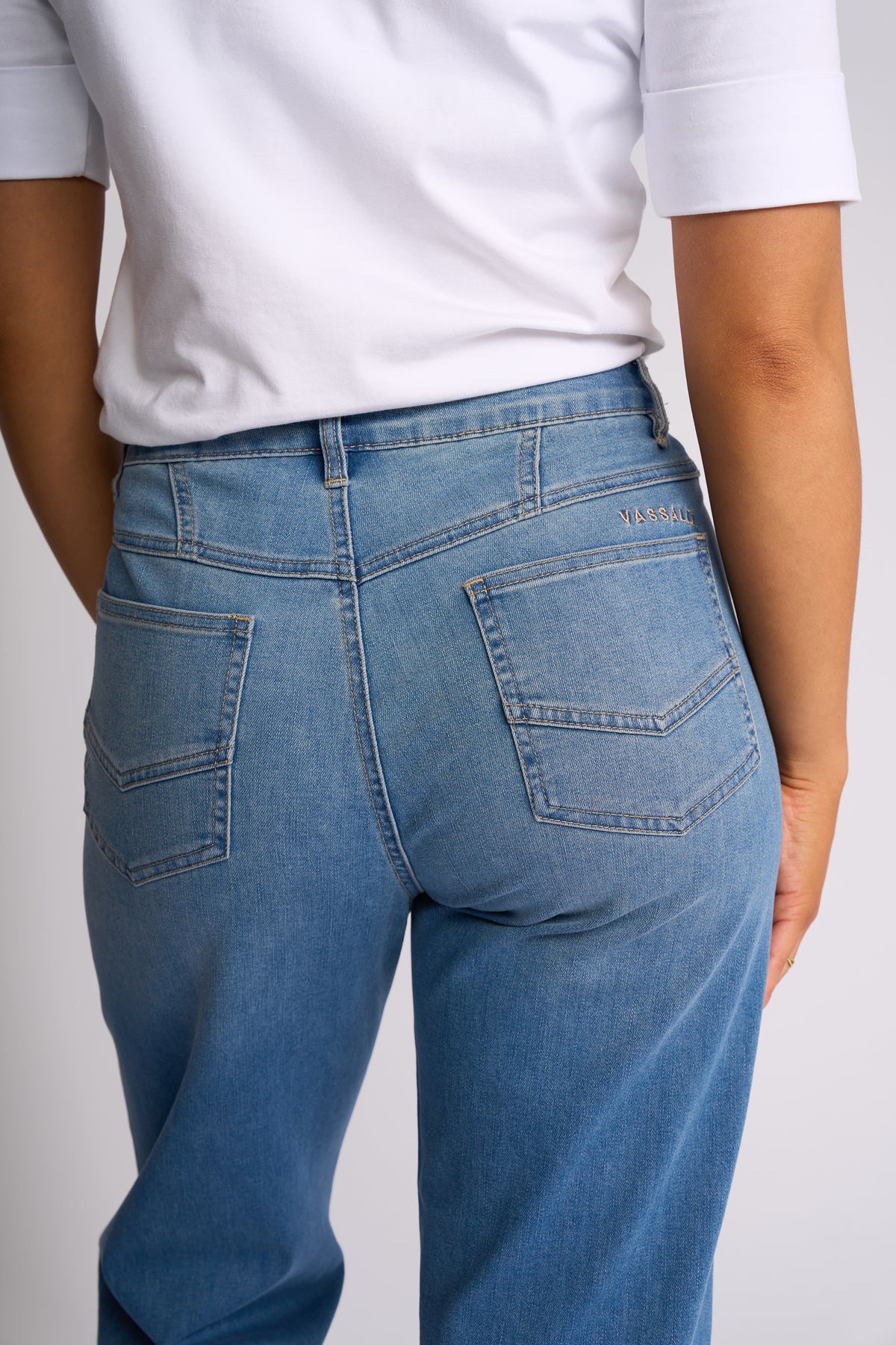Apollo Jean