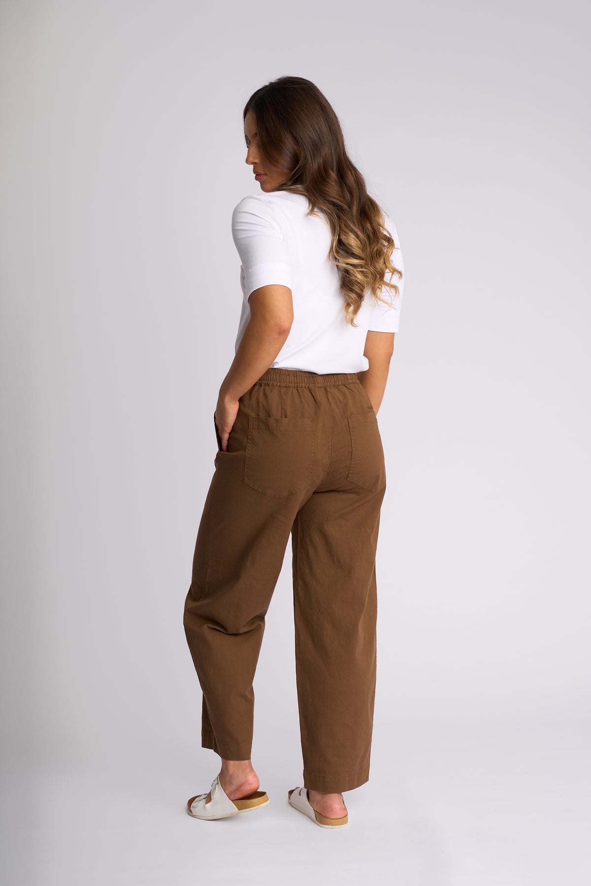 Dione Pant