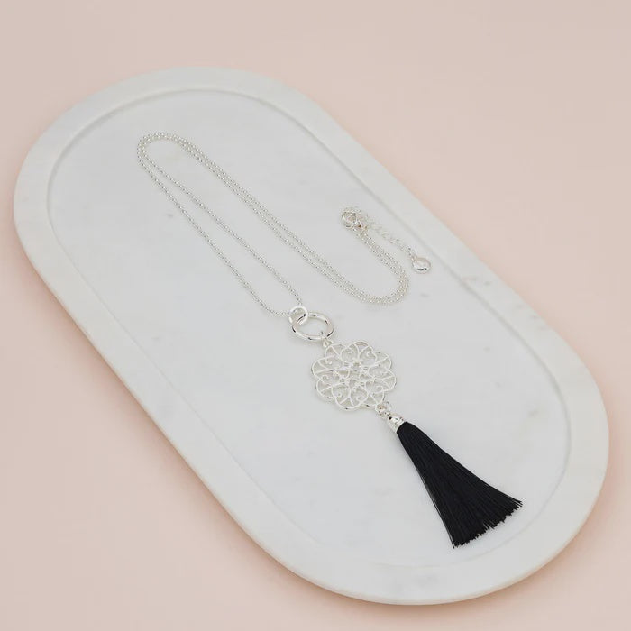 Silver Scroll Black